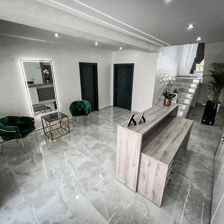 Apartmani Mila Laktaši Eksteriør billede