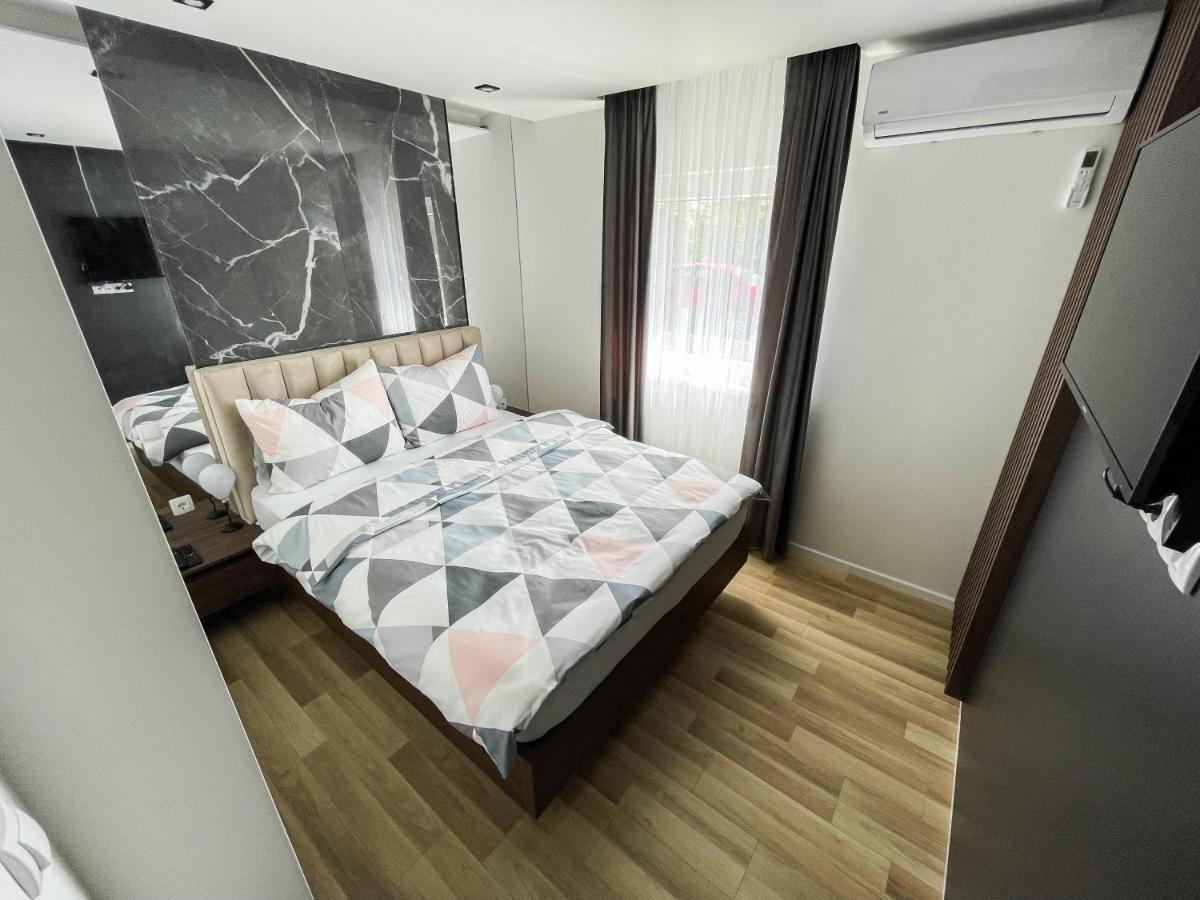 Apartmani Mila Laktaši Eksteriør billede