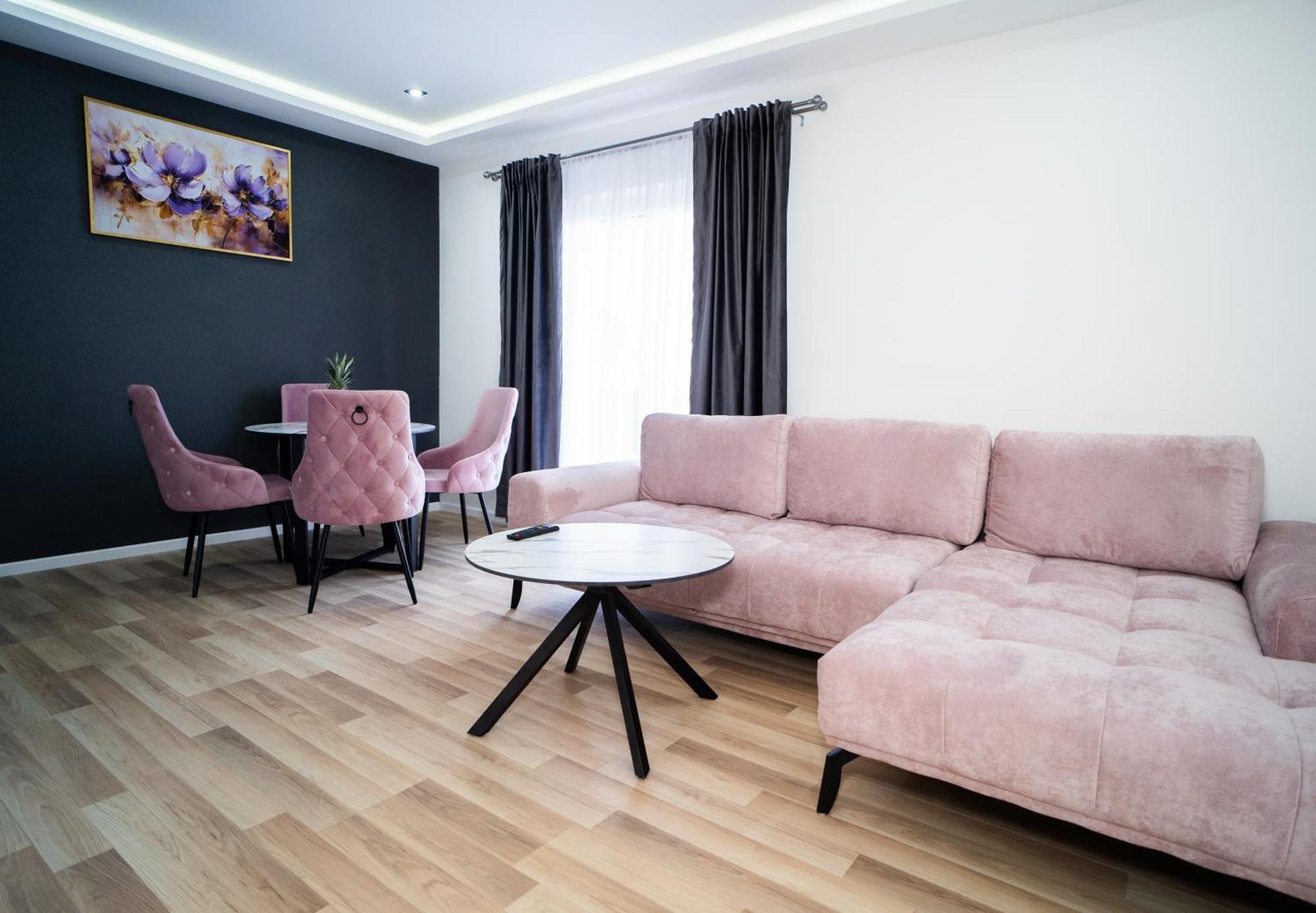 Apartmani Mila Laktaši Eksteriør billede