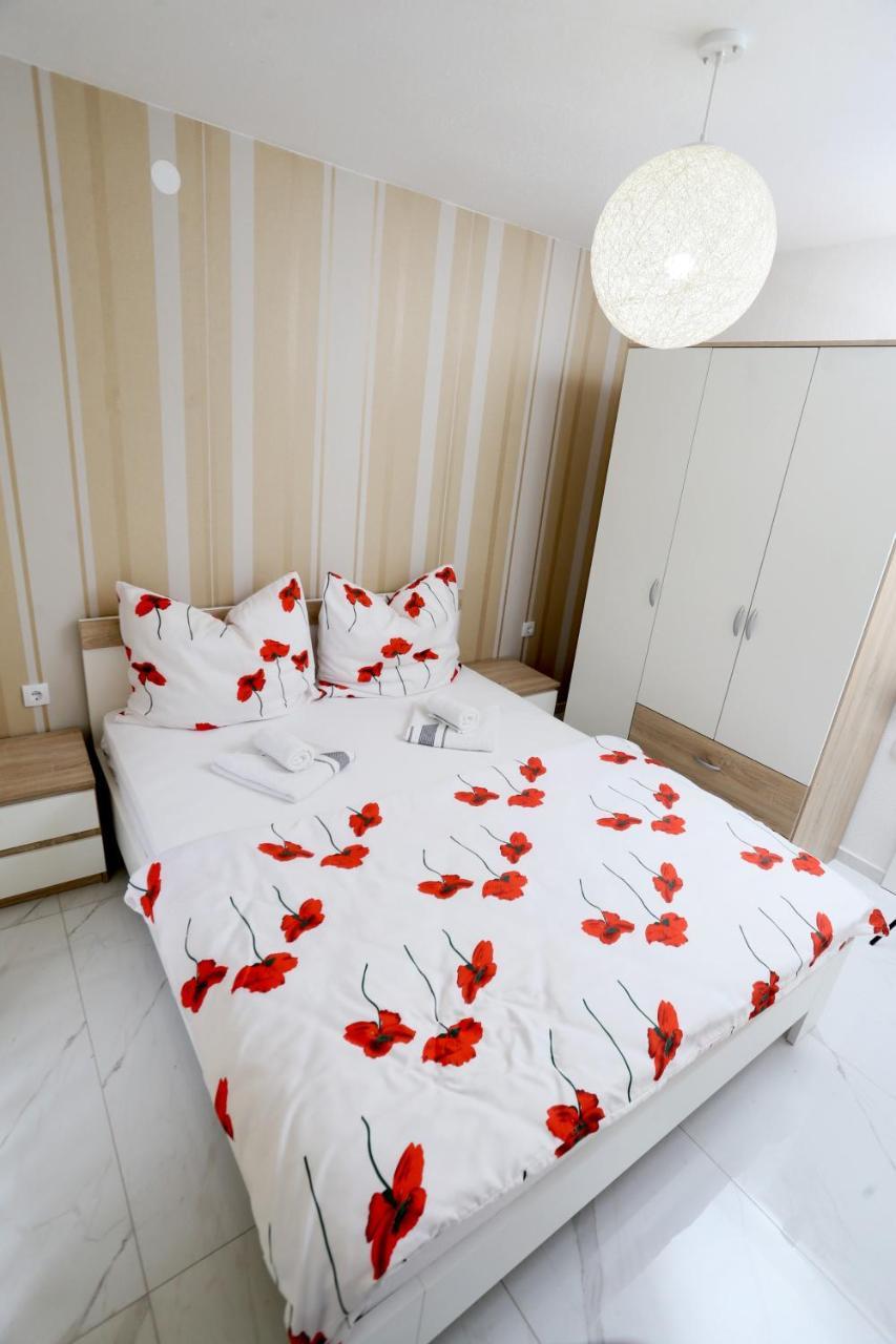 Apartmani Mila Laktaši Eksteriør billede
