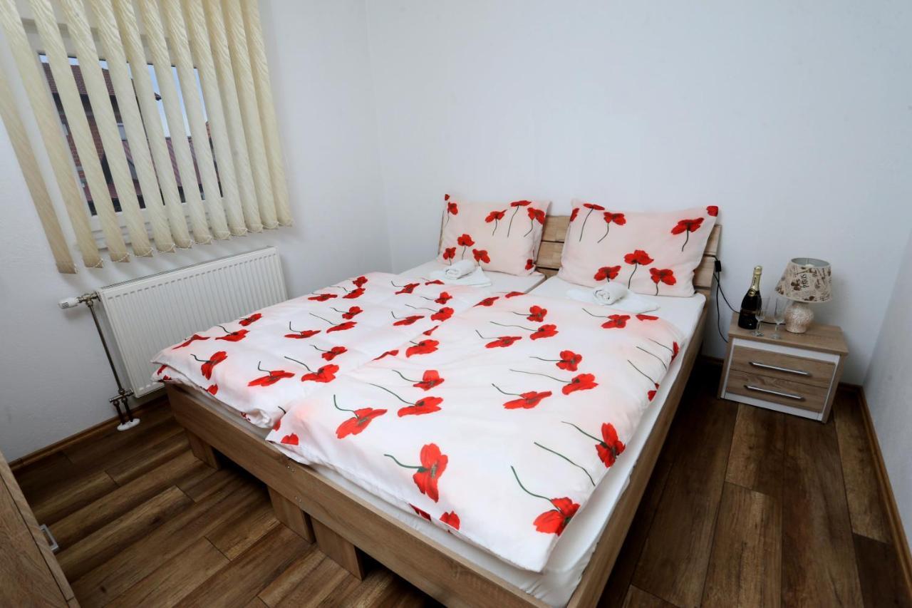 Apartmani Mila Laktaši Eksteriør billede